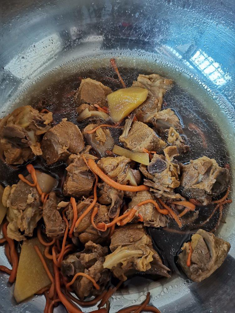 悦妈靓汤之～虫草花鸭汤（青头鸭）