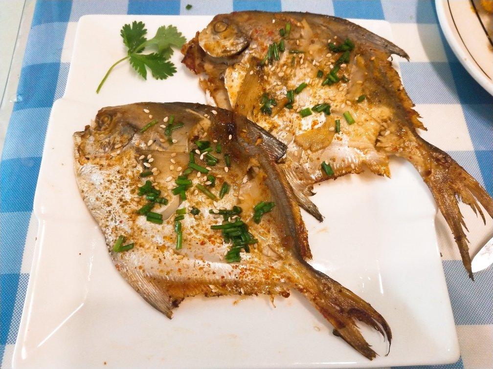 小样美食记做的烤鲳鱼