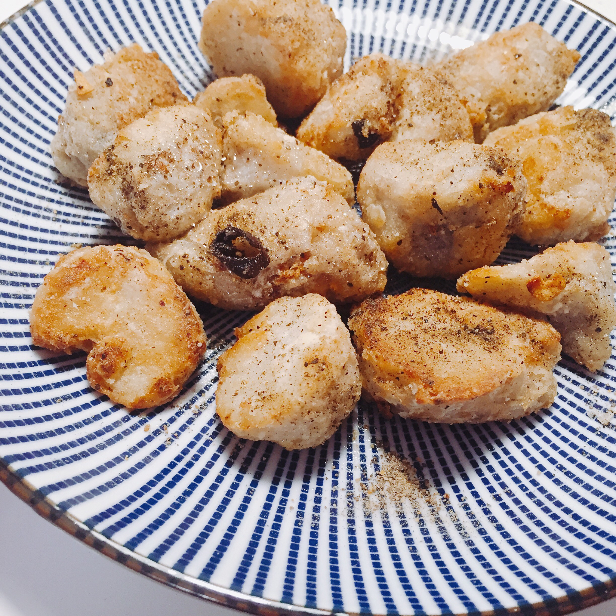 瘦子要被喂胖做的葱香椒盐芋艿