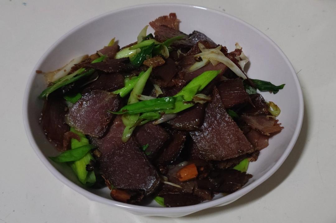 青蒜炒腊肉