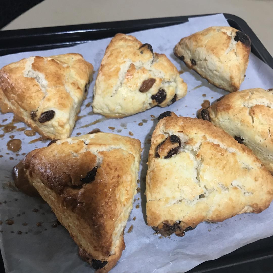 爆浆蓝莓司康Blueberry Explosion Scone