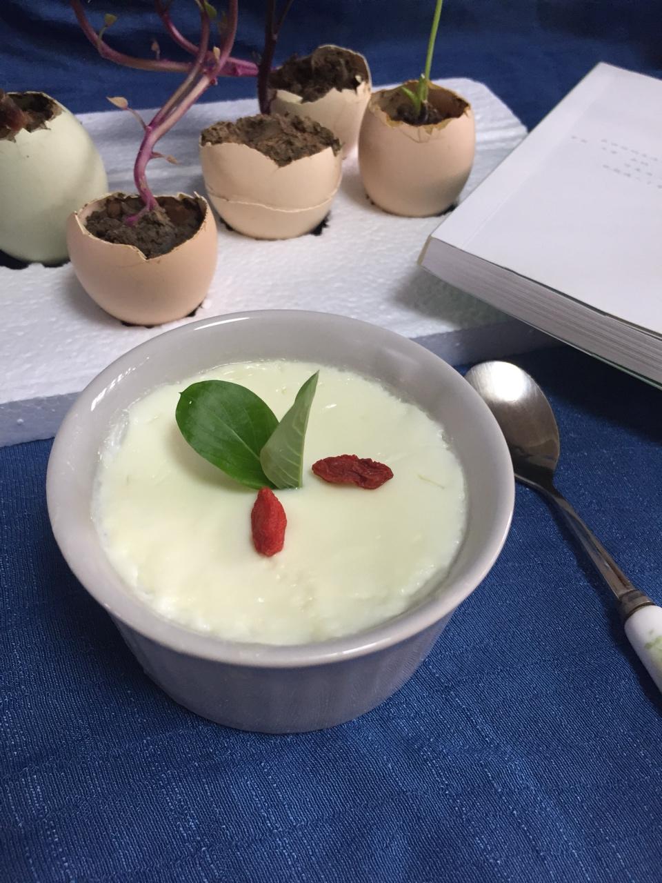 双皮奶（科学方子：淡奶油兑牛奶以假乱真乳脂达到8%的水牛奶，在家轻松做出正宗顺德味儿）