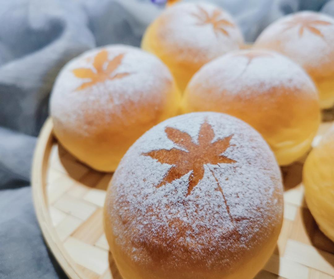 酸奶蜜红豆餐包