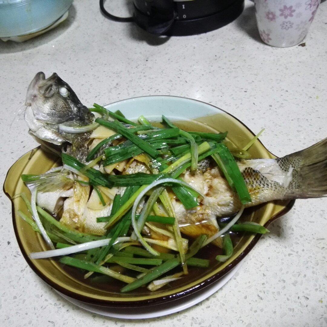 清蒸鲈鱼