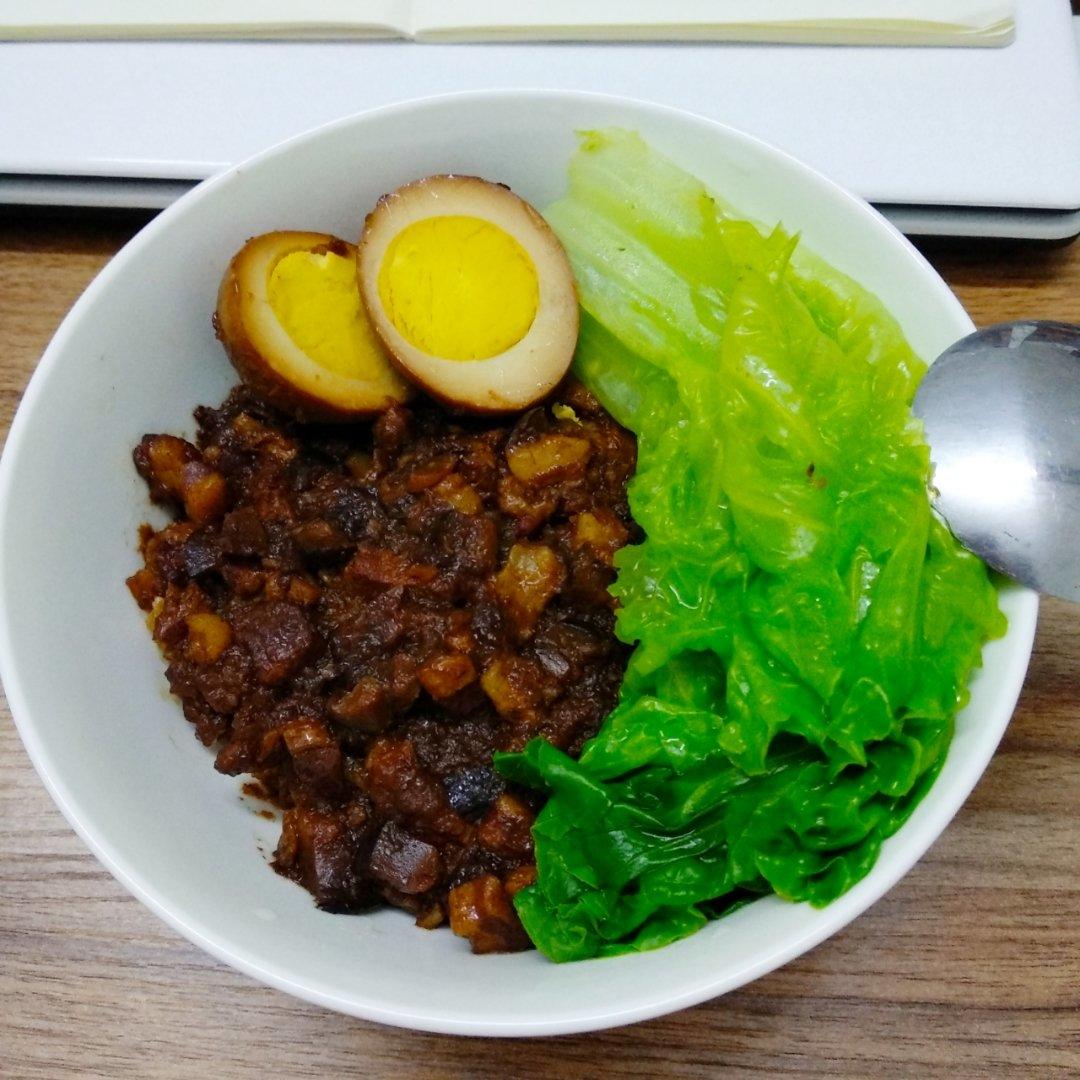 【卤肉饭】
