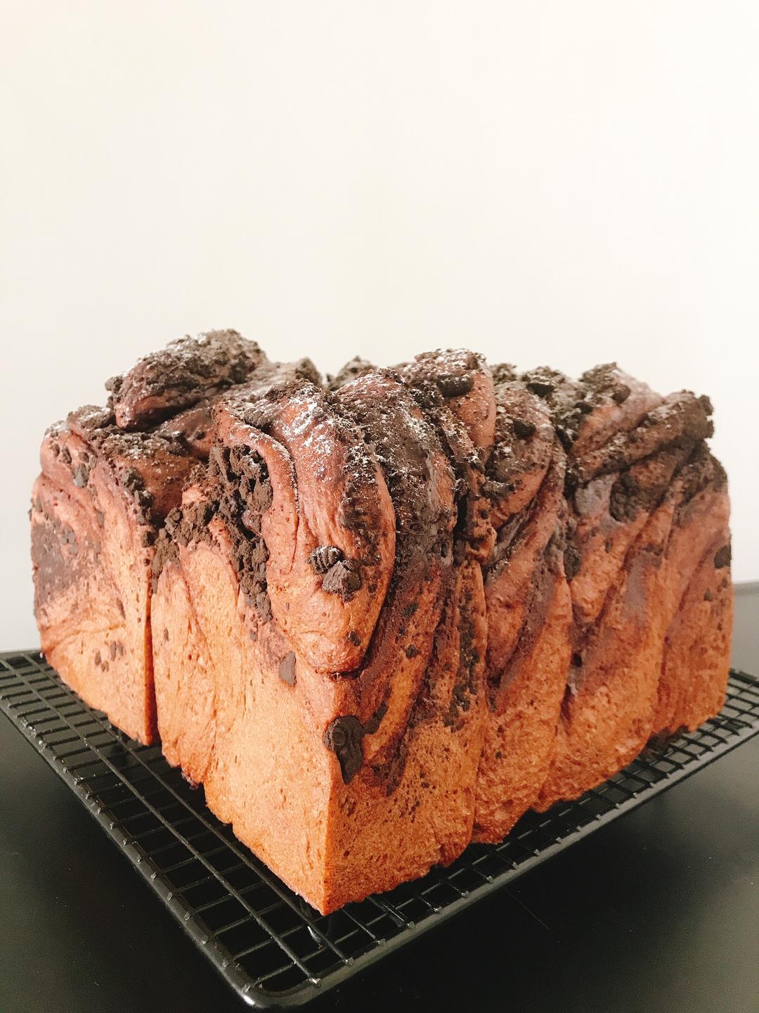 雪顶巧克力熔岩吐司