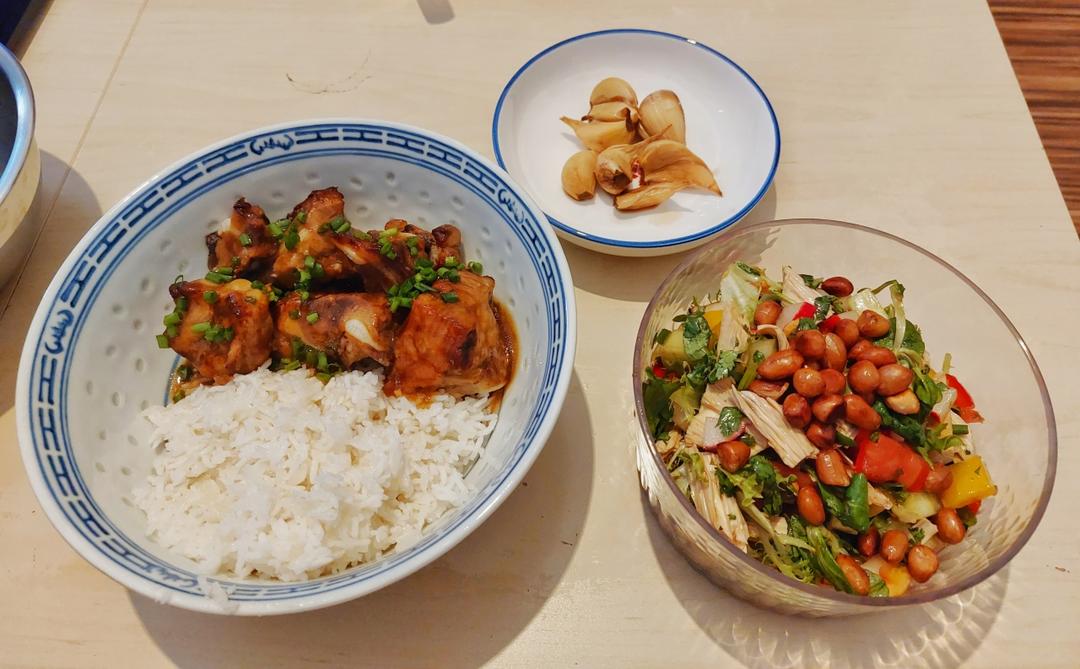 烤蒜香排骨