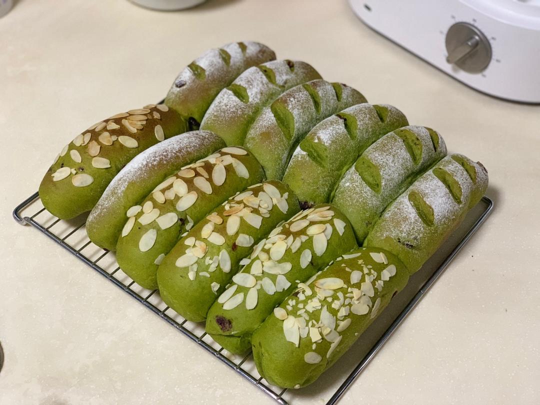 抹茶椰蓉面包卷