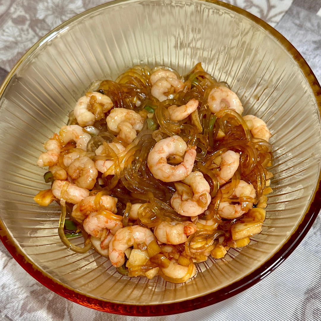独家无敌下饭➡️蒜香虾仁粉丝煲