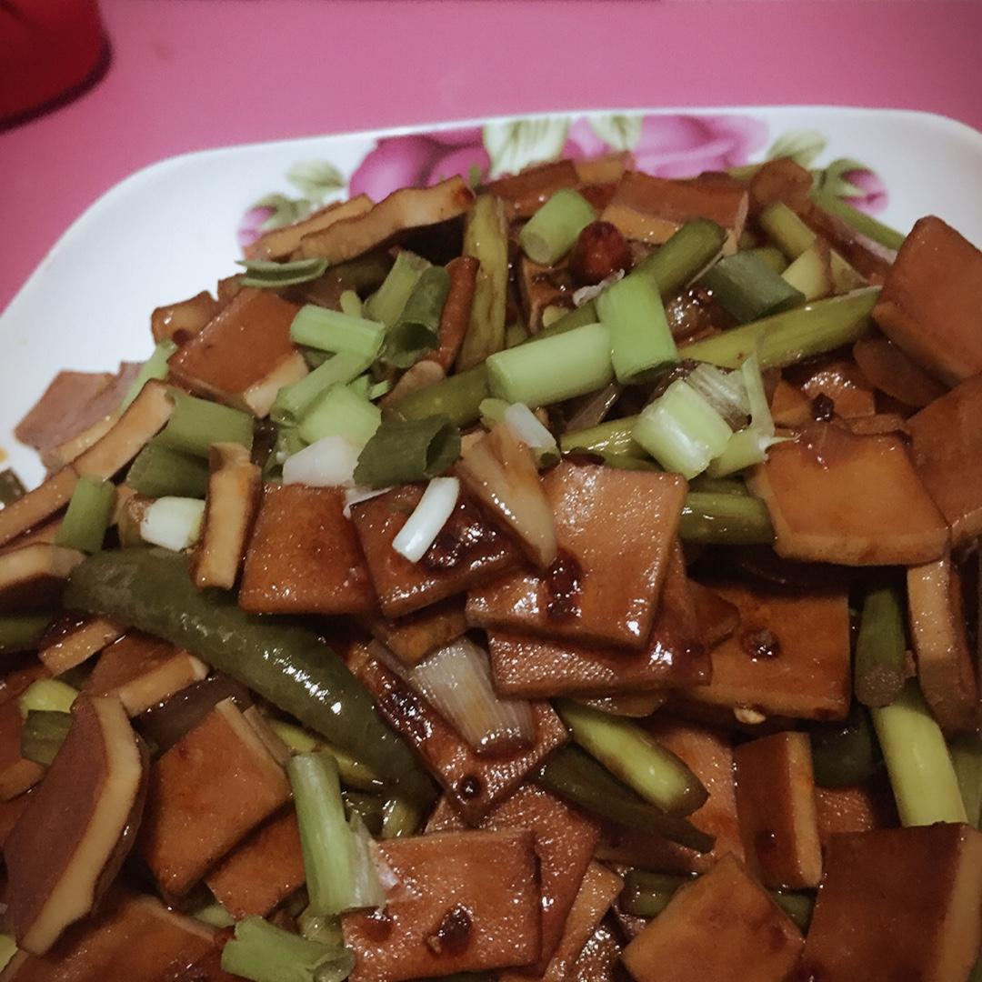 下饭神器---老干妈炒香干