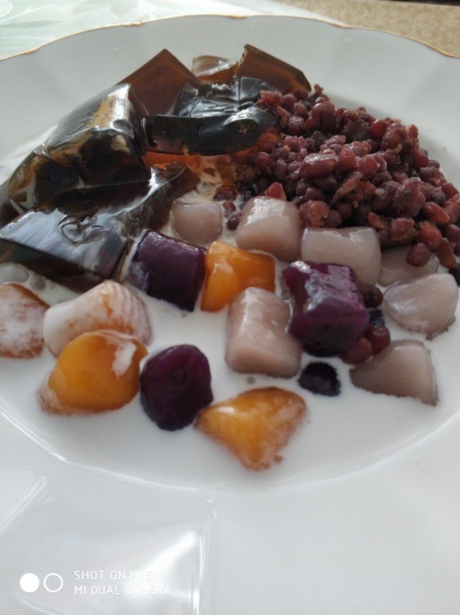 鲜芋仙 芋圆红豆奶茶烧仙草