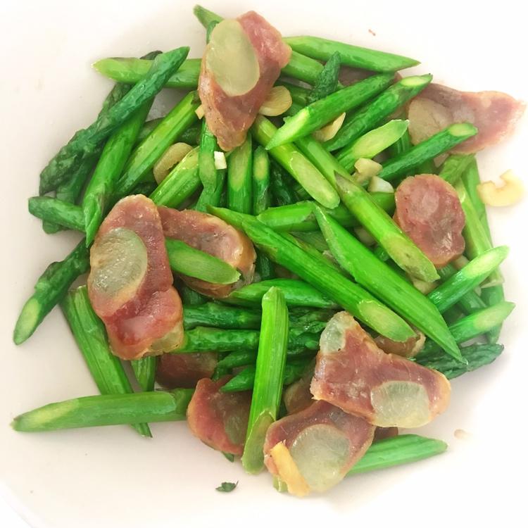 ㊙️腊味‼️芦笋炒腊肠‼️老少皆宜