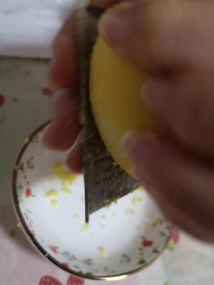 超简单的八寸柠檬蛋糕（松下蒸烤箱版）的做法 步骤6