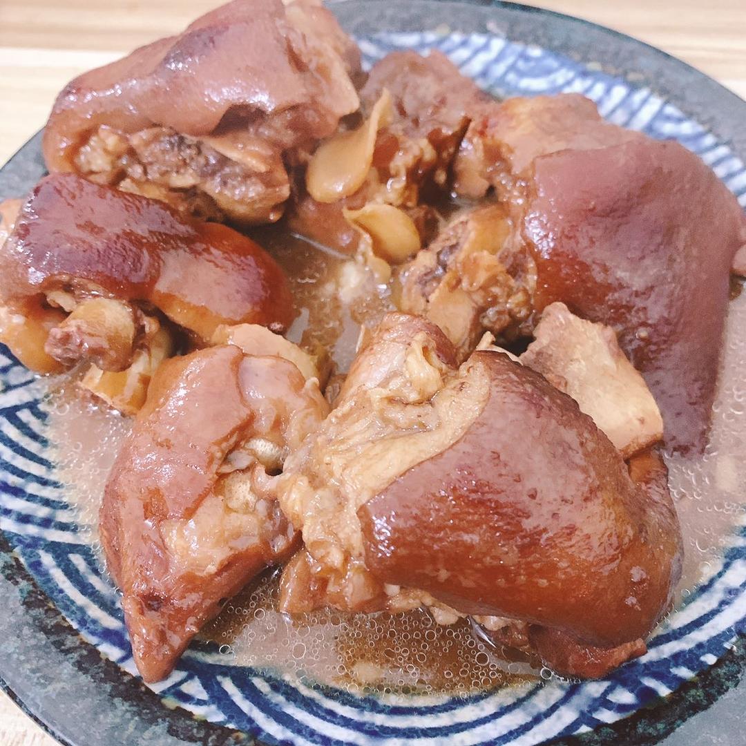 红焖猪蹄