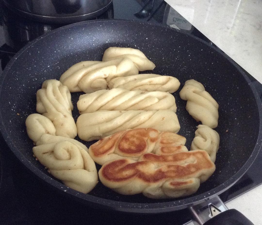 一定要做！—煎卷子【生煎花卷】