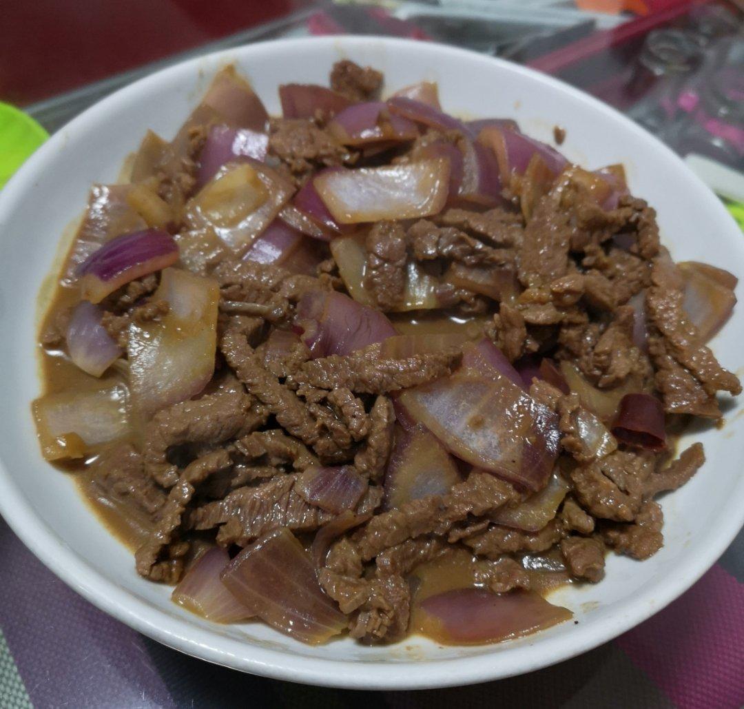 洋葱炒牛肉