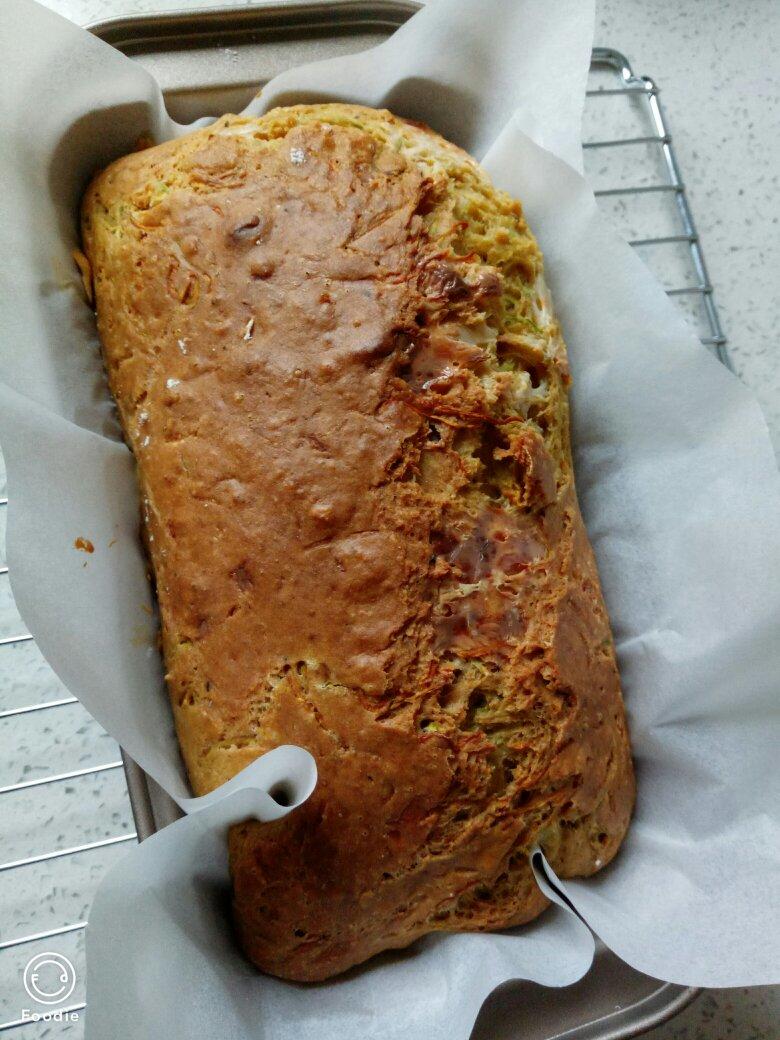 西葫芦“奶酪”快手面包丨健康·烘焙