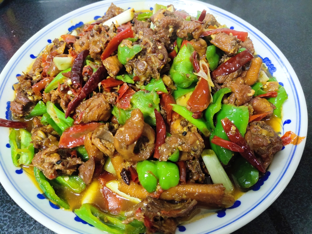 新疆名菜——大盘鸡的做法 步骤9
