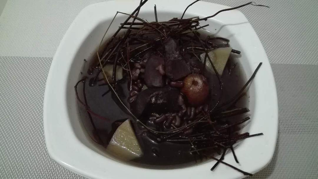 【鸡骨草赤小豆煲猪横脷的做法步骤图】狮子仔贝贝mi_下厨房