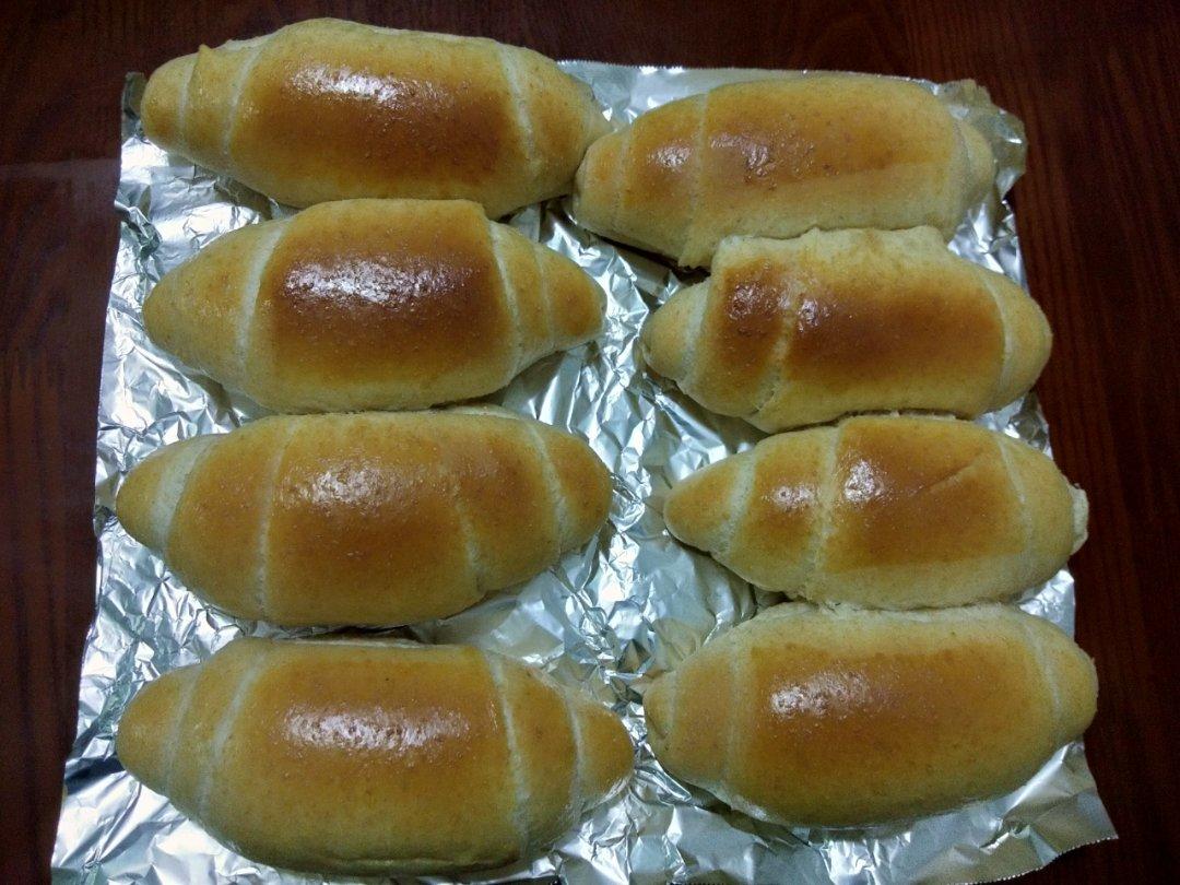 全麦肉松面包卷