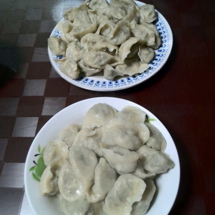 芹菜胡萝卜猪肉水饺