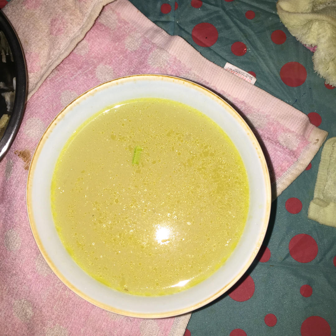 双菇豆腐黄骨鱼汤