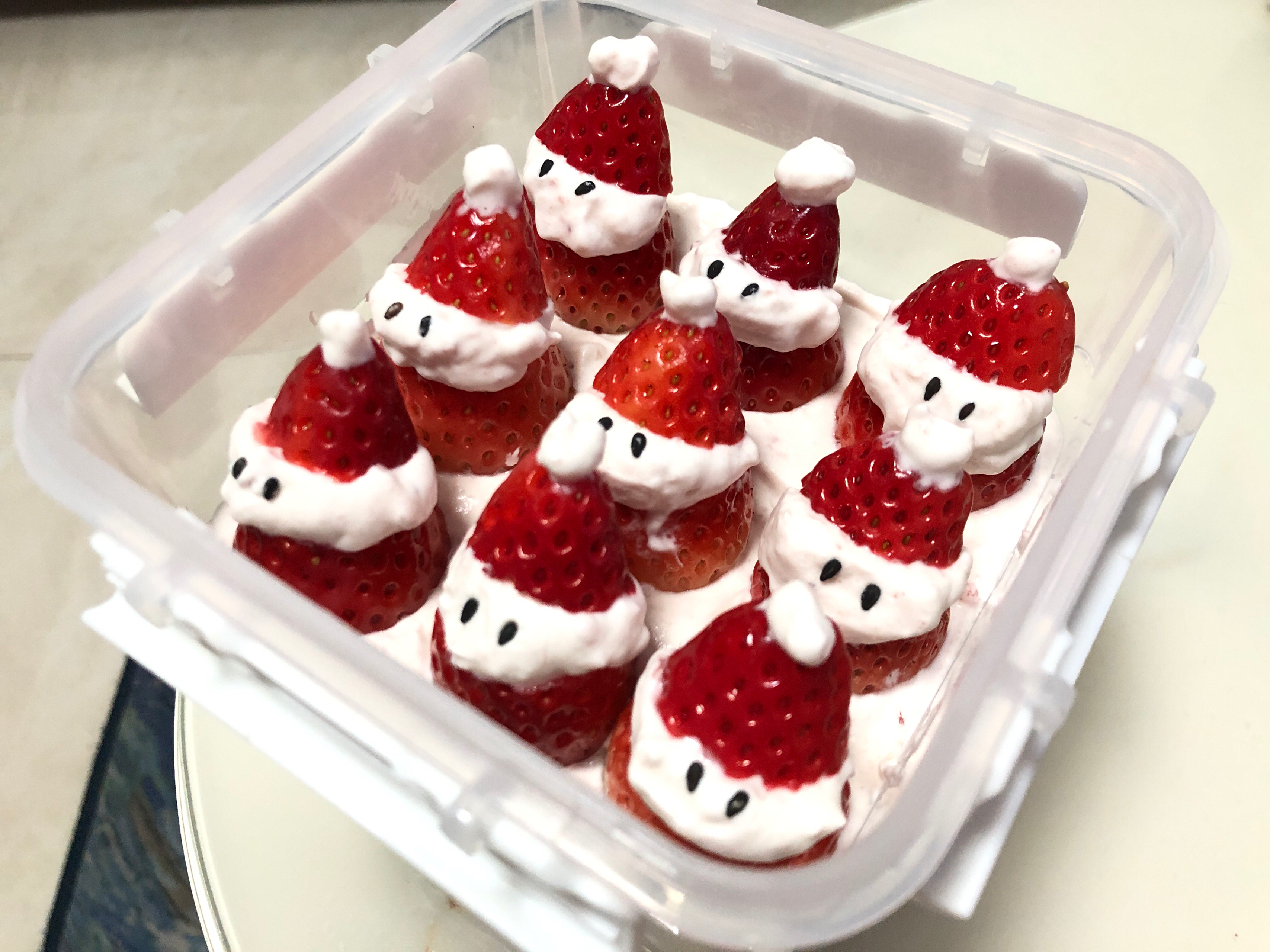 草莓圣诞老人、圣诞雪人