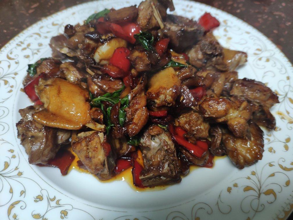 正宗台式三杯鸡（零失败！周围朋友全都赞不绝口！ 😁）