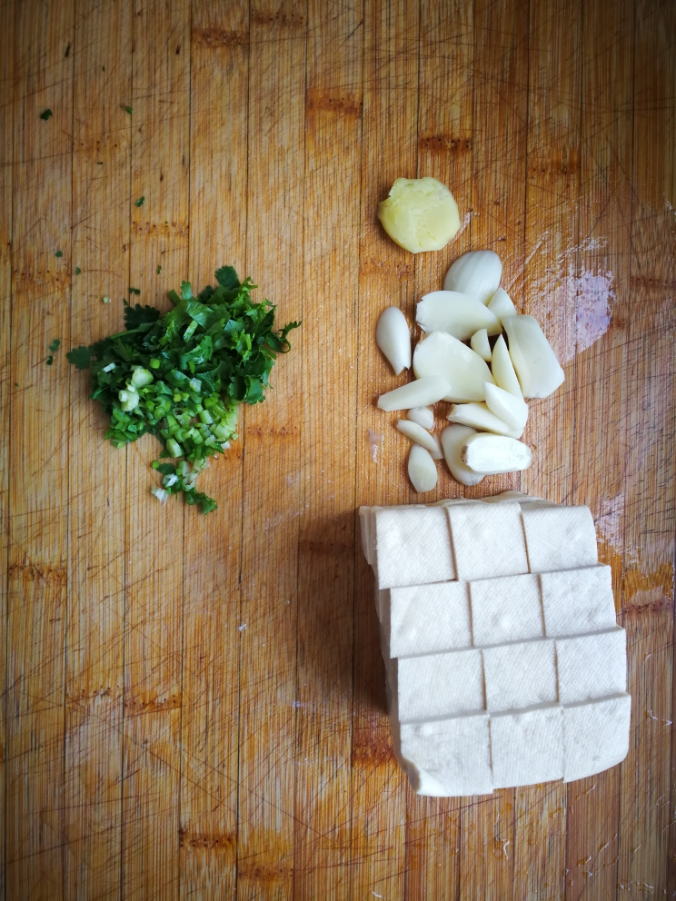 海鲶鱼炖豆腐的做法 步骤4