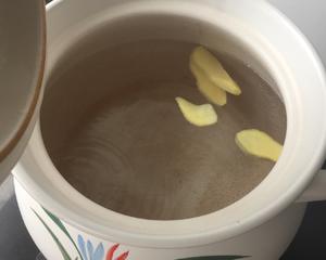 鸡腿菌汤的做法 步骤2