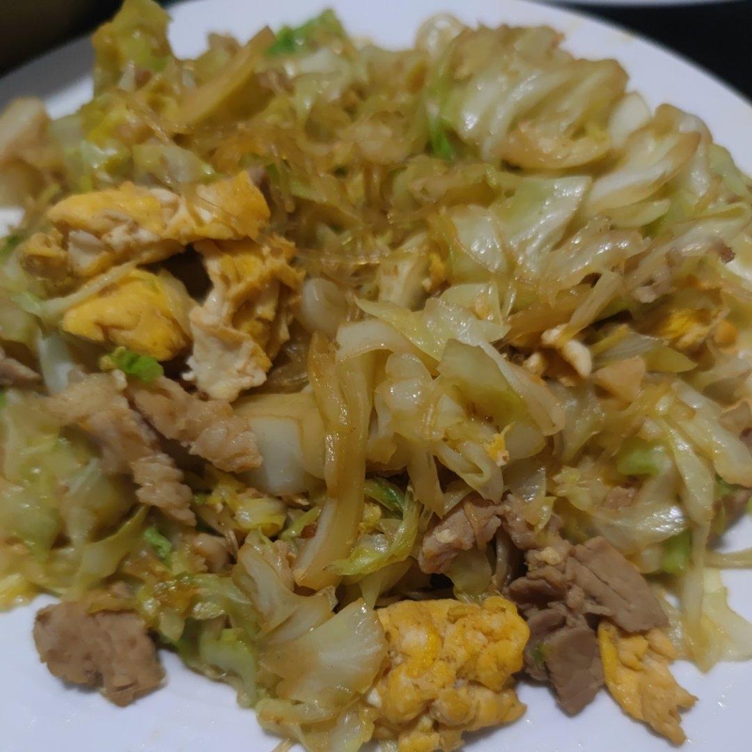 包菜炒粉丝
