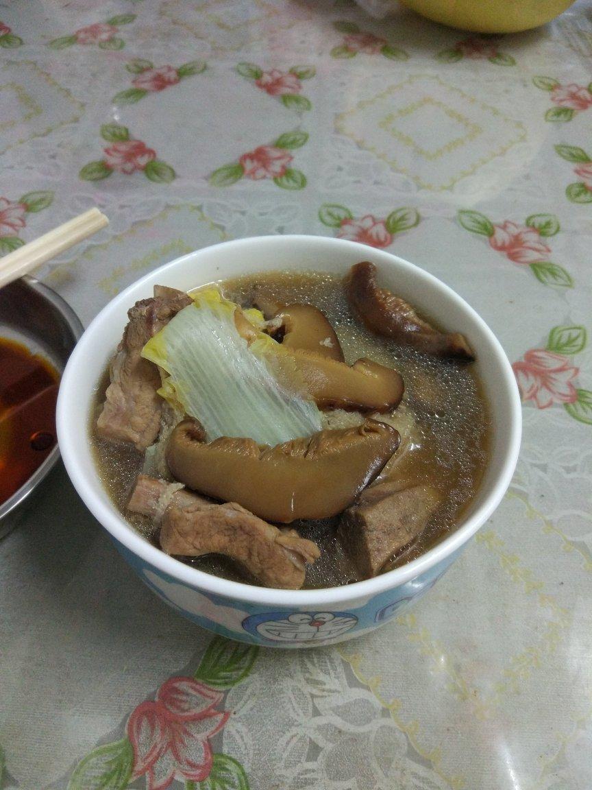 竹荪花菇菜心汤