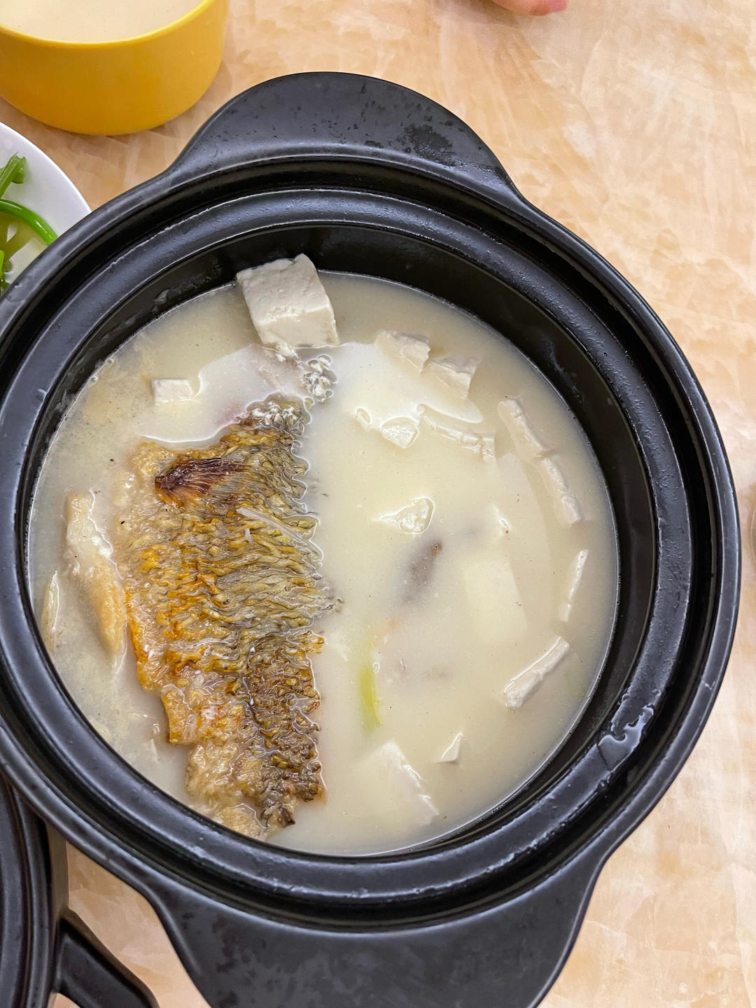 奶白鲫鱼豆腐汤|一条鱼最后的温柔