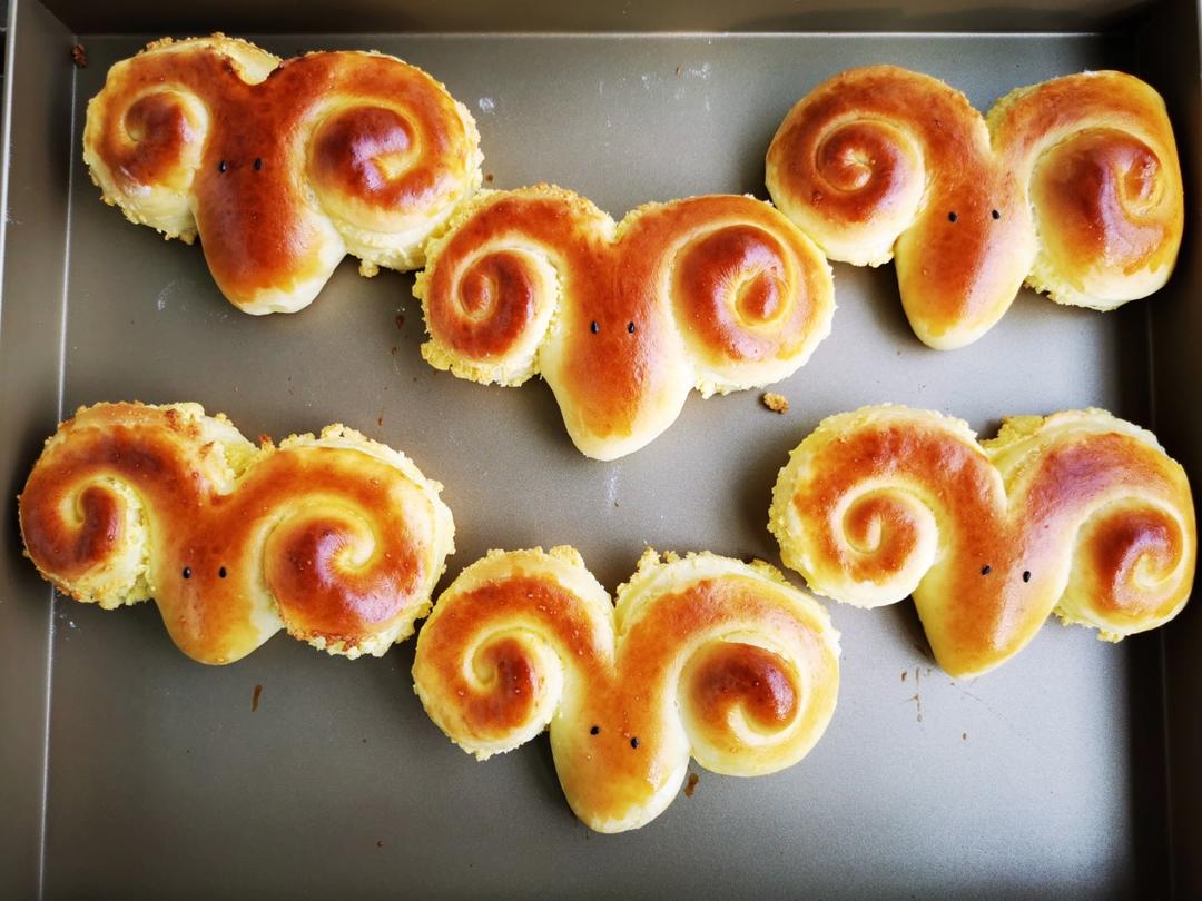 羊羊羊 🐏 椰蓉小面包、一次就成功‼️