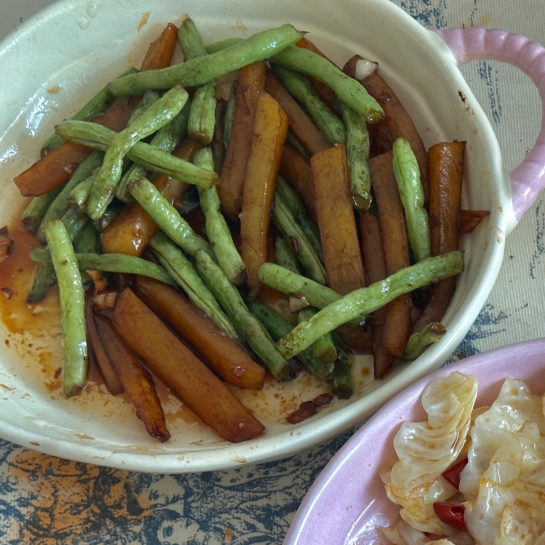 好吃到舔盘！酱烧土豆豆角