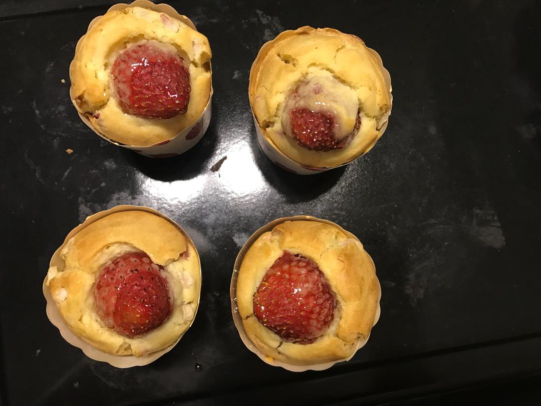 一整颗草莓の马芬