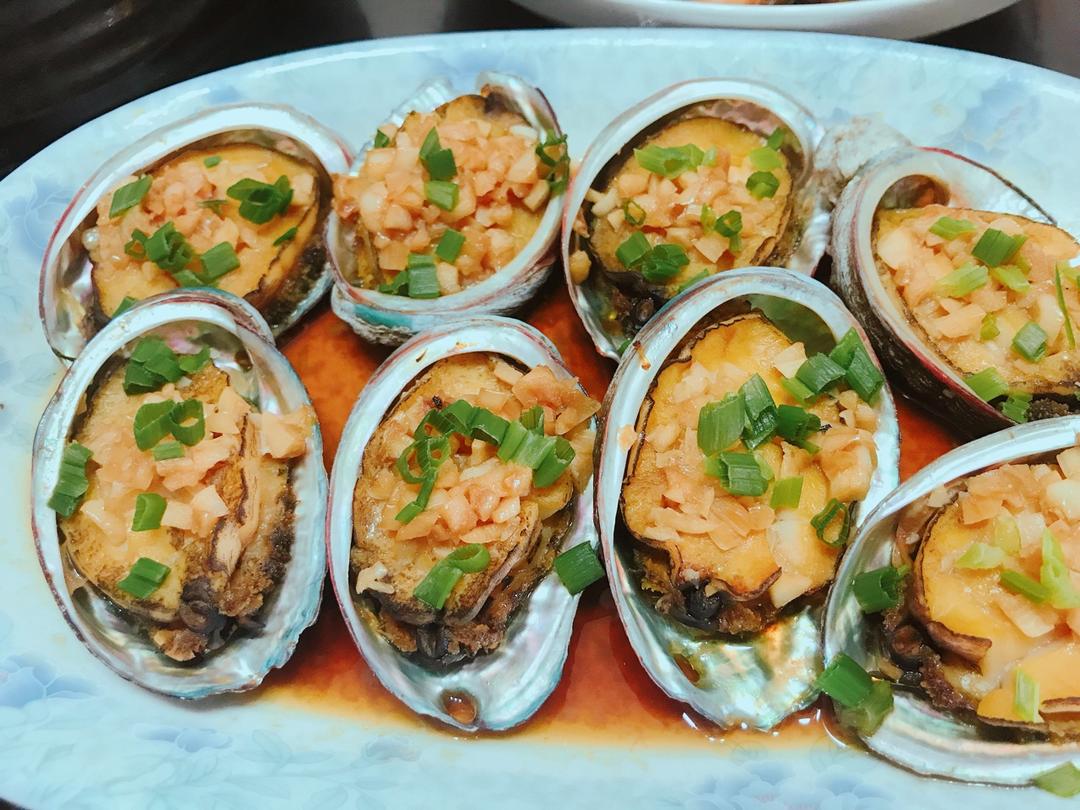 小ヅ尾罒做的清蒸小鲍鱼【曼达小馆】2017年夜饭