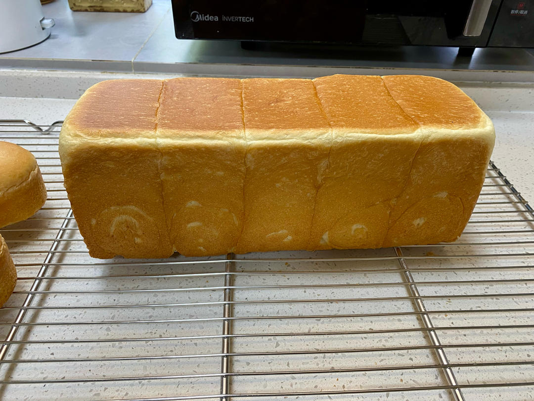 1000克的鲜奶大吐司，柔软绵密空口吃都好吃！