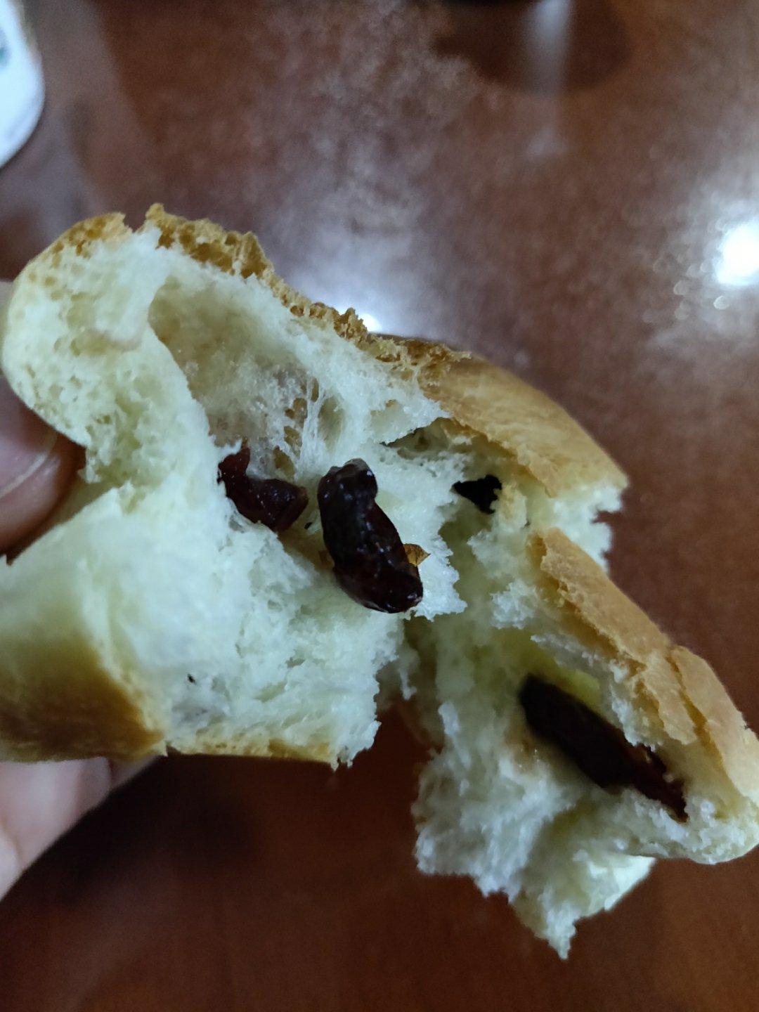 毛毛虫烤肠面包--附面包机揉面心得