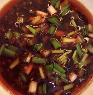 成都人的冬季食谱——蔬菜炖酥肉🥬配辣椒蘸水的做法 步骤4