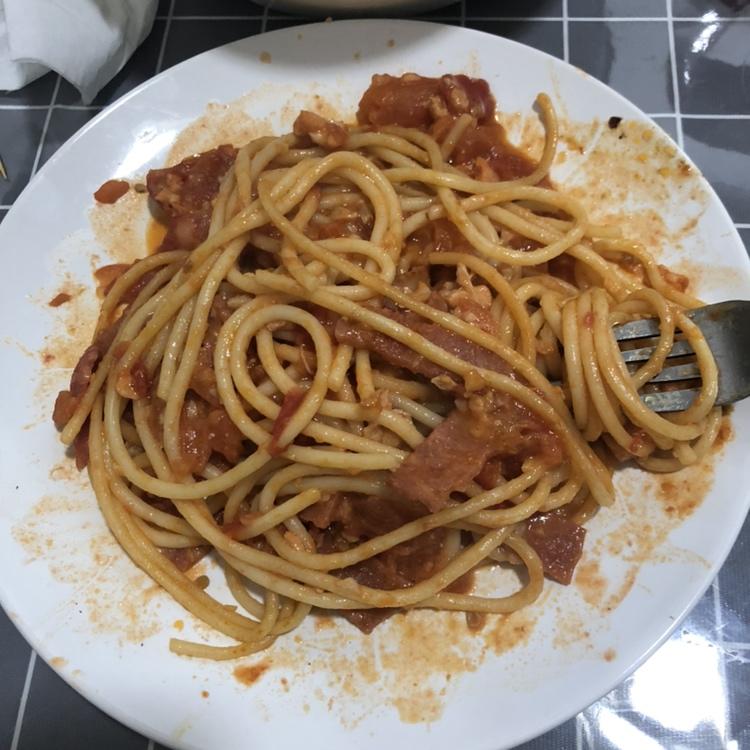 番茄肉酱意大利面