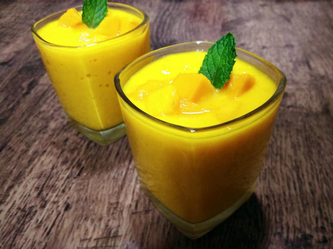 芒果奶昔（甜品）