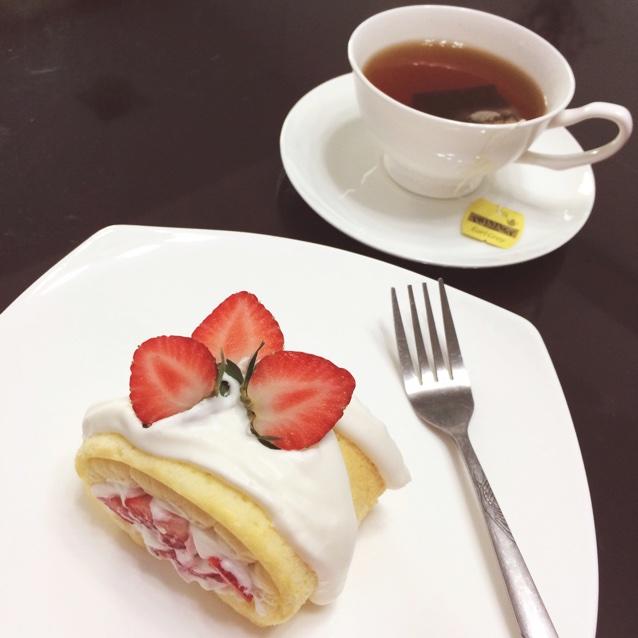 草莓奶油蛋糕卷-如此小清新