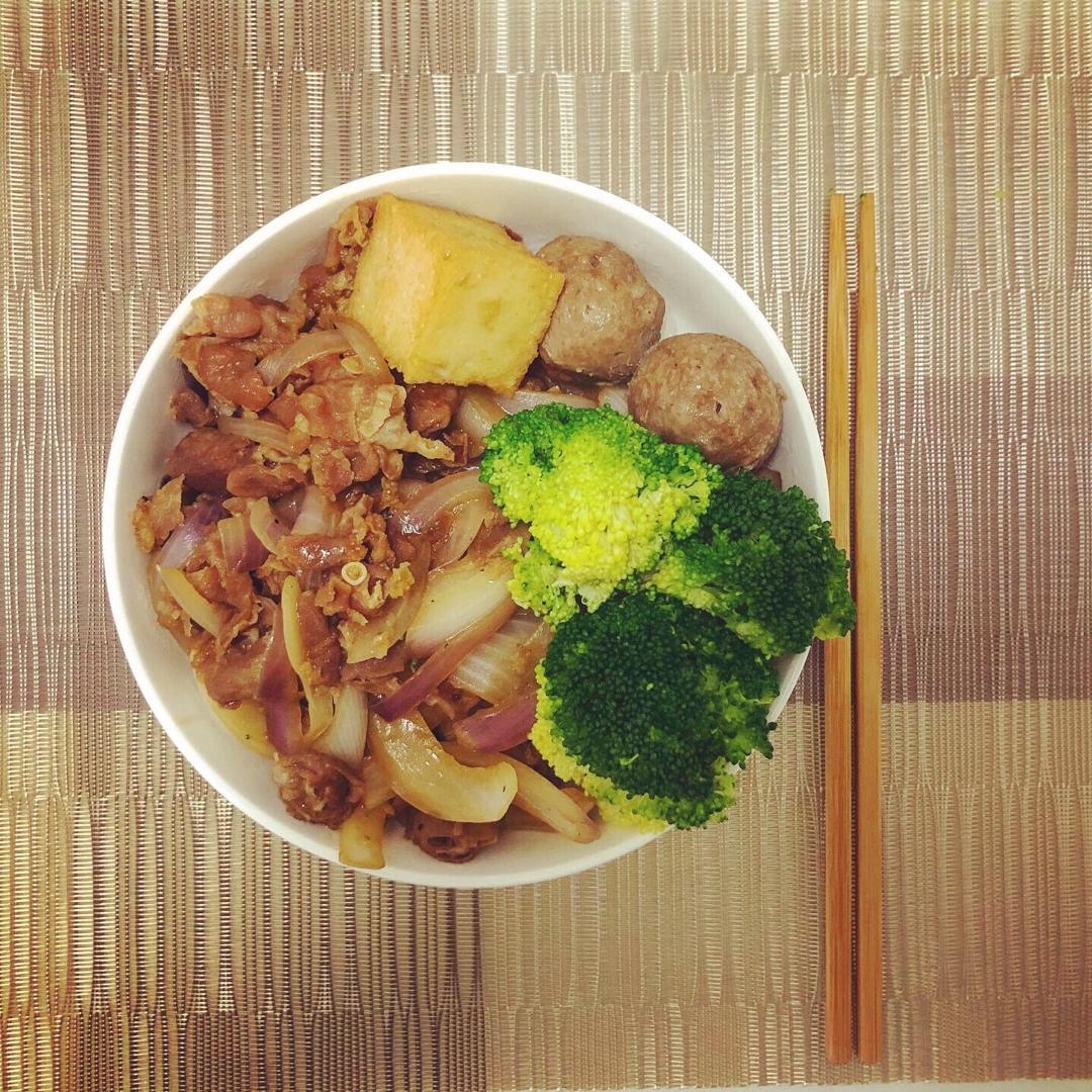 “吉野家”肥牛饭