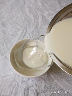火龙果皮纯酸奶慕斯杯的做法 步骤5