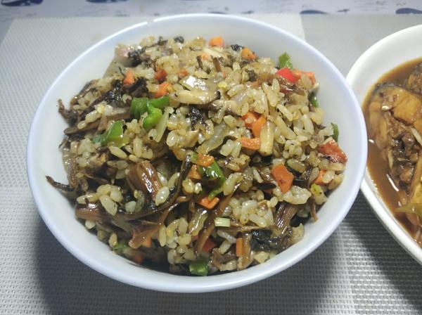 梅干菜炒饭