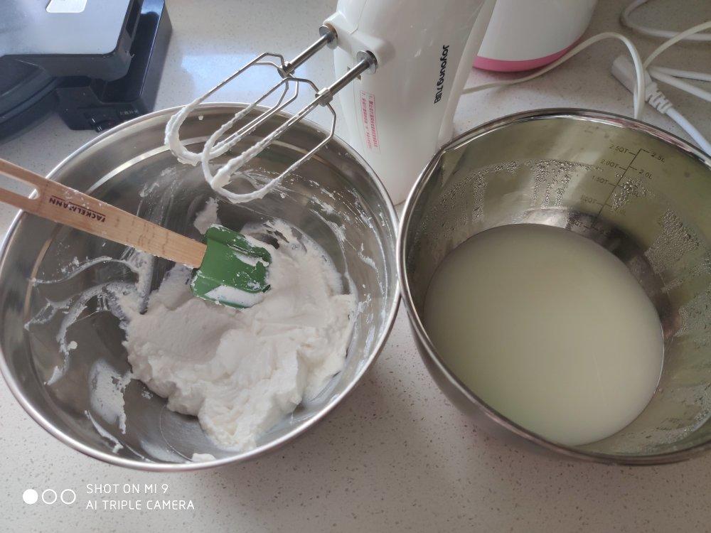 自制奶油奶酪（不用买柠檬汁不用买奶油，都是家里一定有的材料）
