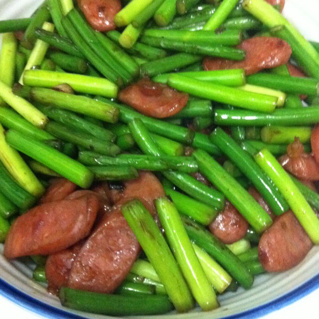 蒜苗炒肉丝