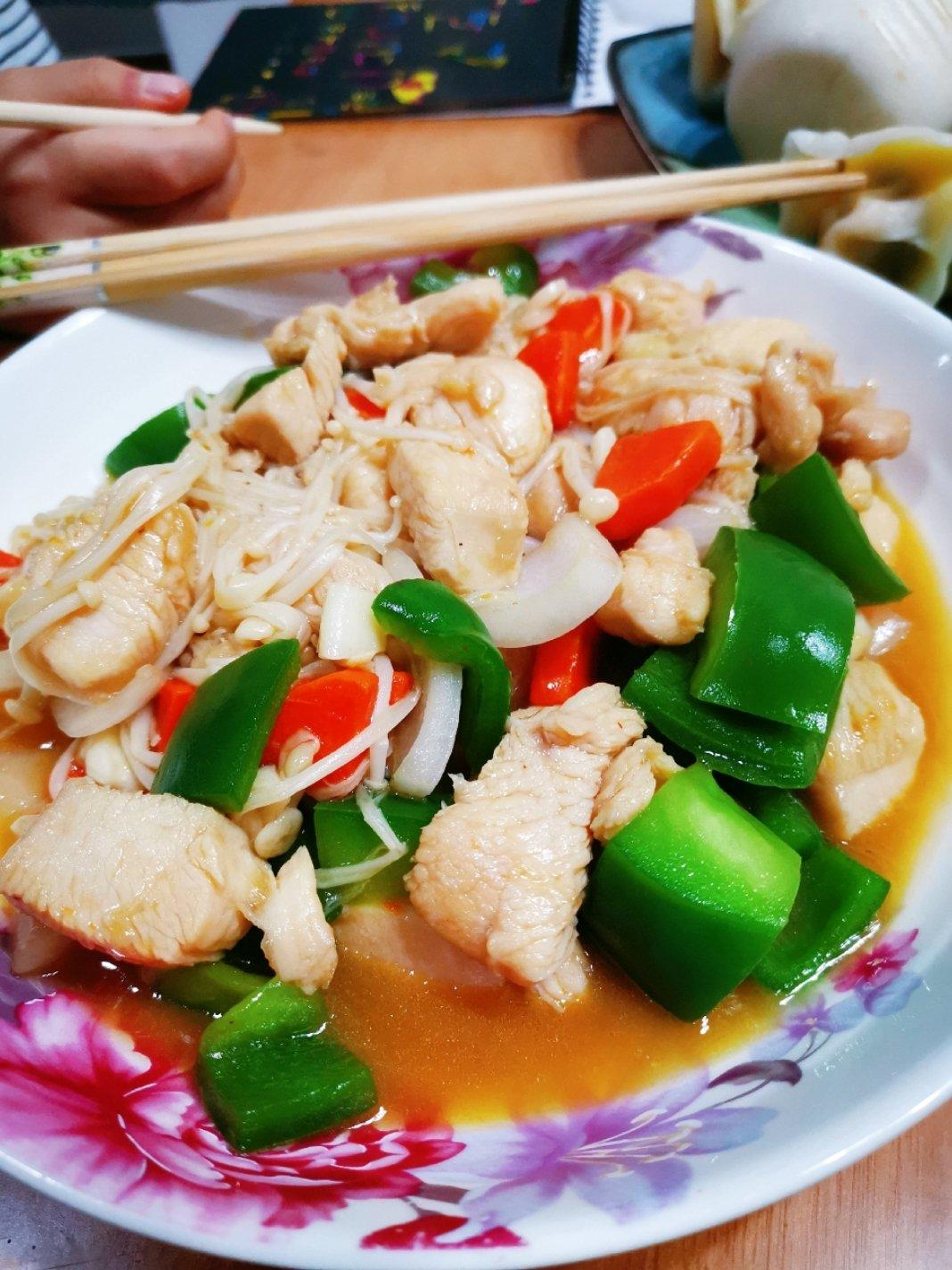 家常杂蔬炒鸡丁