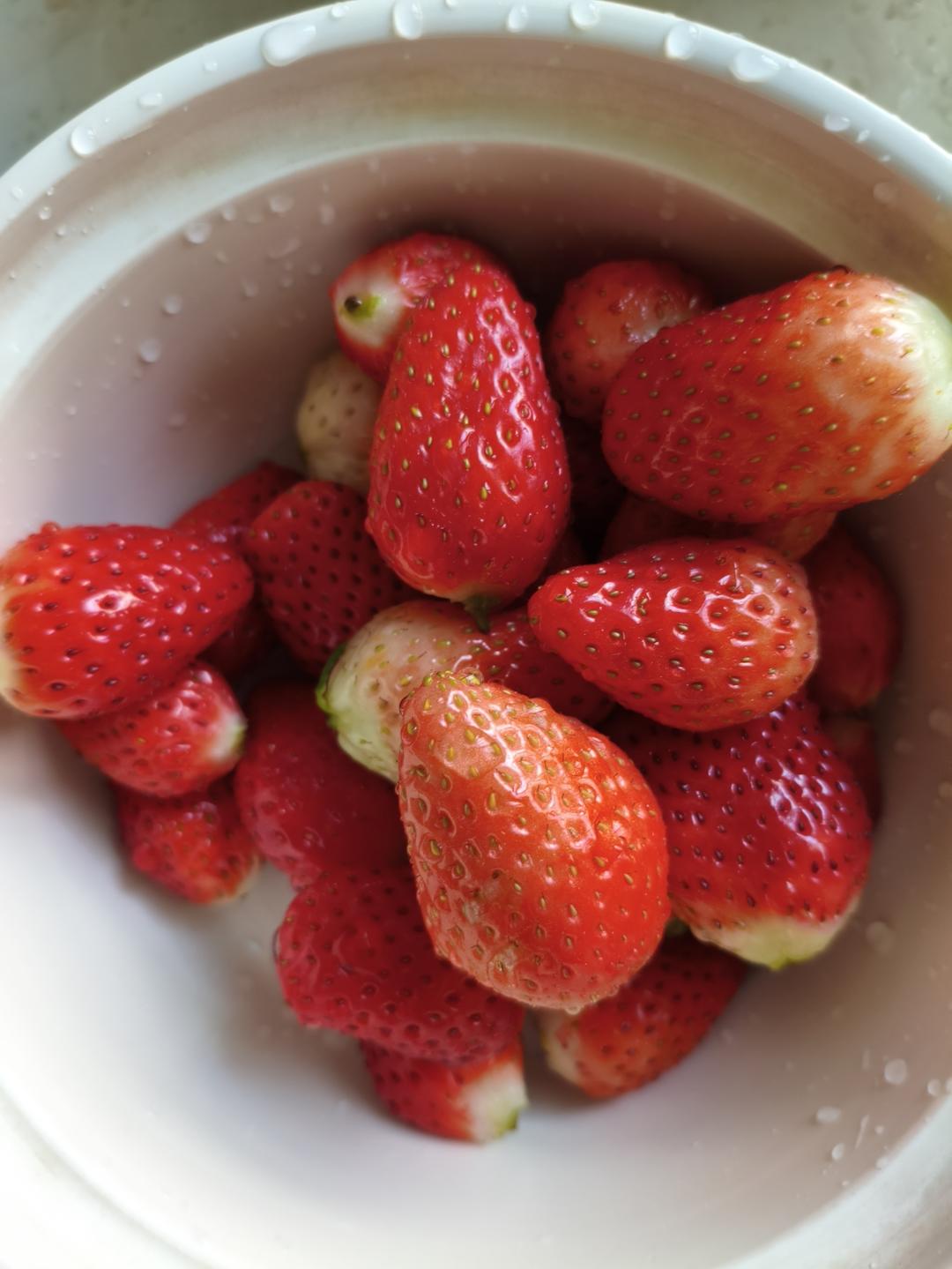 草莓酱（用微波炉制作）